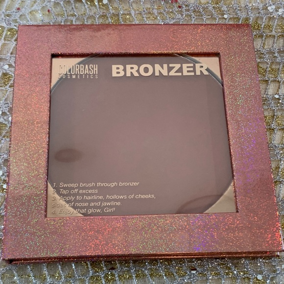 Bronzer - Picture 1 of 3